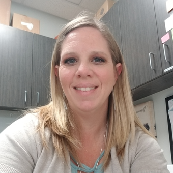 Lindsey Bivens, Front Office Supervisor